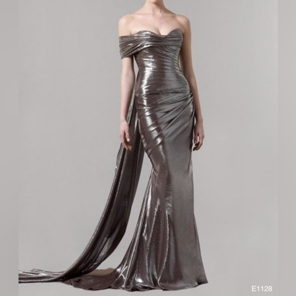 Romona Keveza | Elegant Metallic Silver Evening Gown